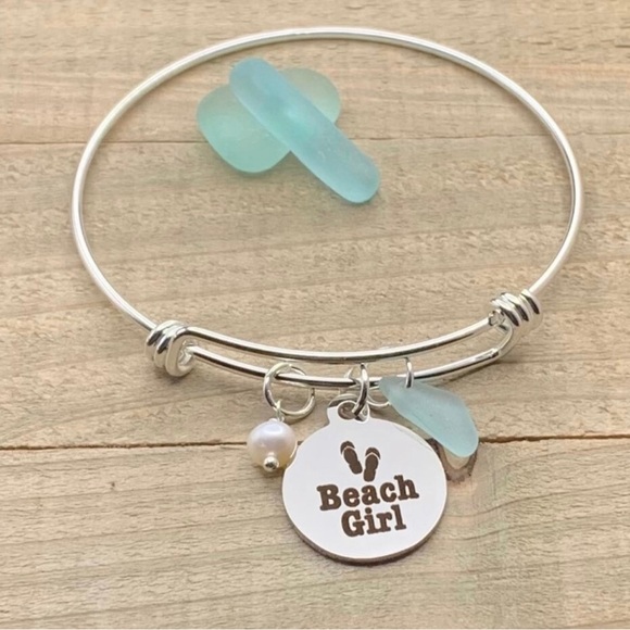 Sea Glass and Pearl Beach Girl Charm Bracelet * Authentic blue seaglass - Picture 4 of 6